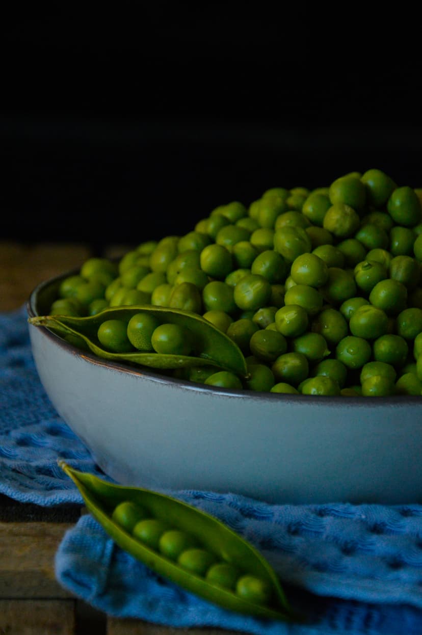 Mange Tout Peas image
